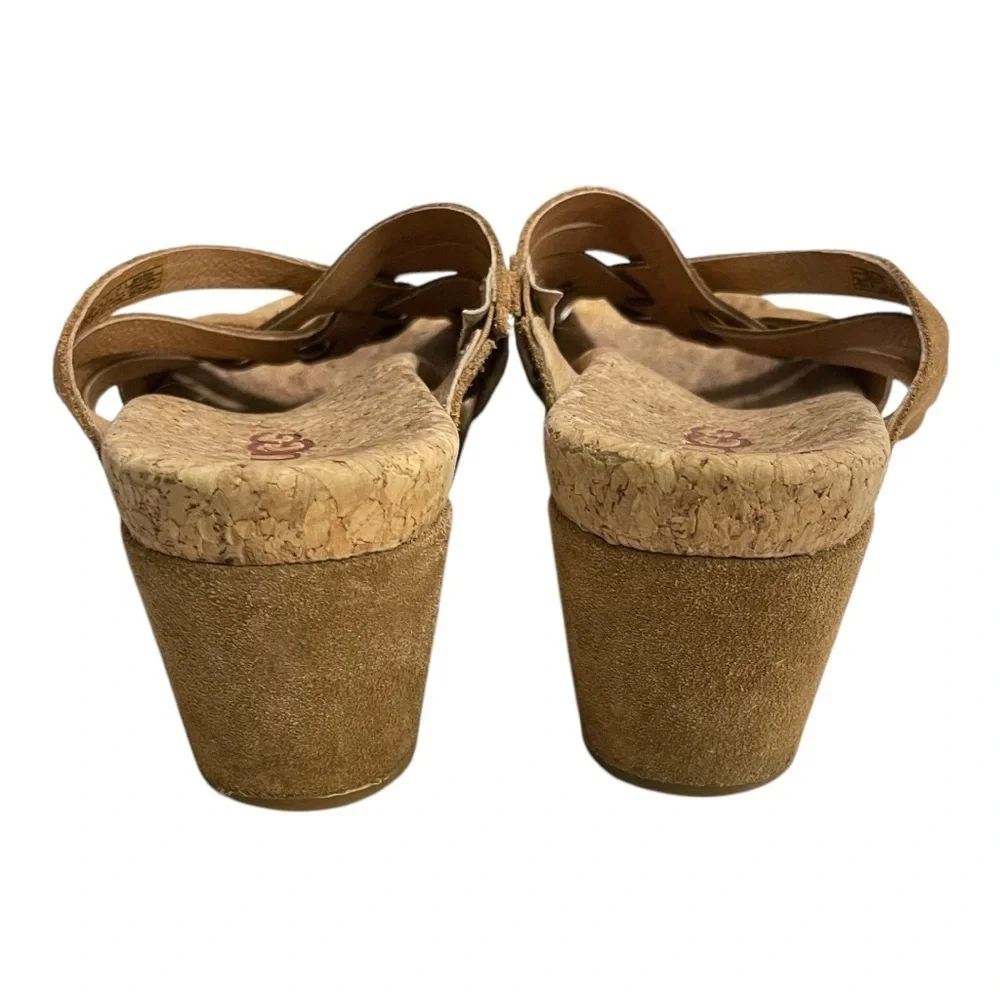 UGG Lilah soft suede wedge slip-on open toe sandal, chestnut brown, Size 7.5